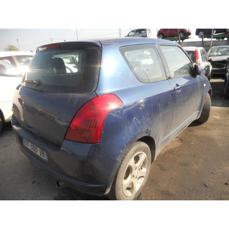 Vitre avant droit SUZUKI SWIFT 3 Photo n°3