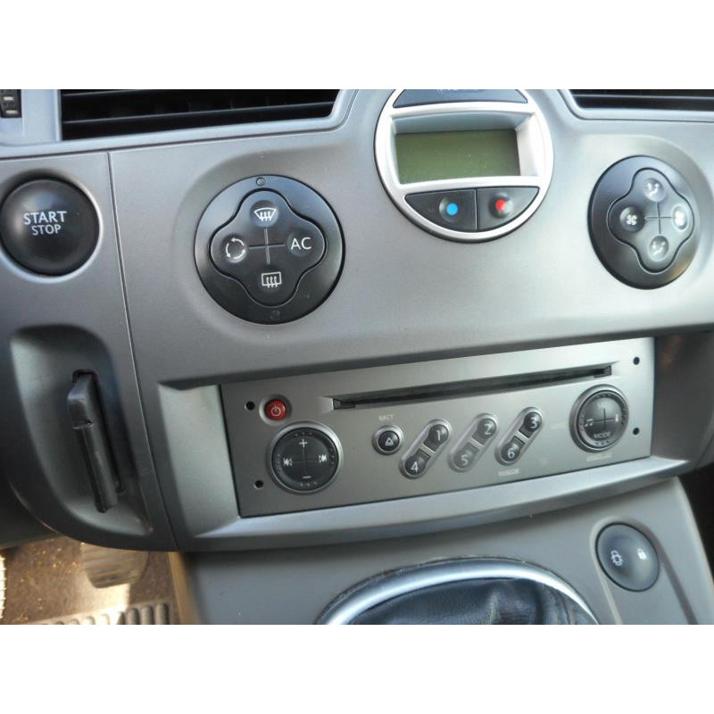 Poignee porte avant gauche RENAULT SCENIC 2 Photo n°9