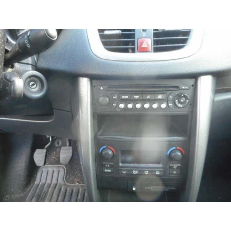 Poignee porte avant gauche PEUGEOT 207 Photo n°9