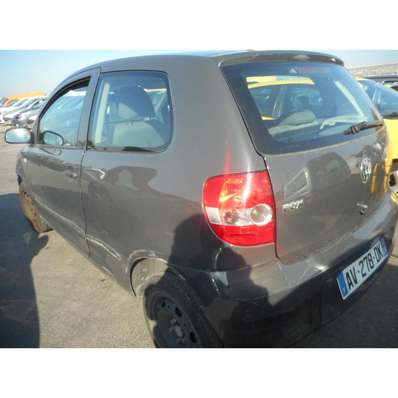 Serrure avant droit VOLKSWAGEN FOX Photo n°7