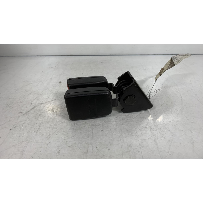 Attache ceinture arriere centrale MINI MINI 1 R50/R53 Photo n°1