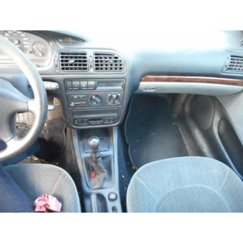 Serrure avant droit PEUGEOT 406 Photo n°10
