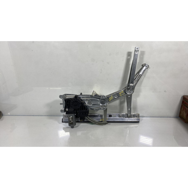 Leve vitre electrique avant droit OPEL ASTRA H Photo n°1