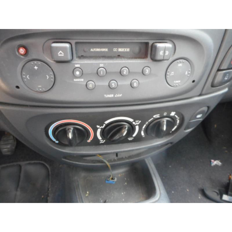 Serrure avant droit RENAULT MEGANE 1 Photo n°9