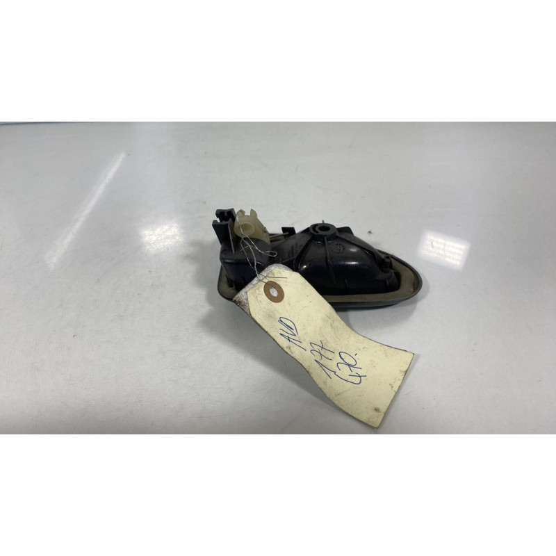 Poignee interieur avant droit RENAULT CLIO 2 Photo n°3