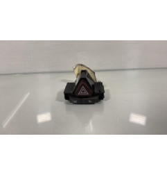 Bouton de warning OPEL CORSA D Photo n°1