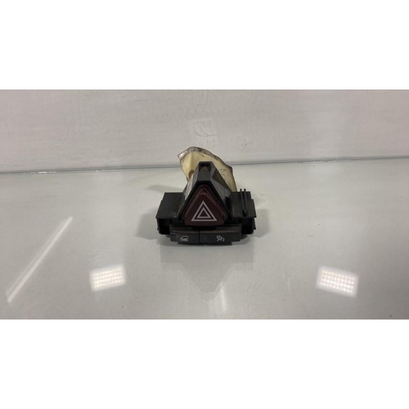 Bouton de warning OPEL CORSA D Photo n°1