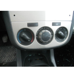 Bouton de warning OPEL CORSA D