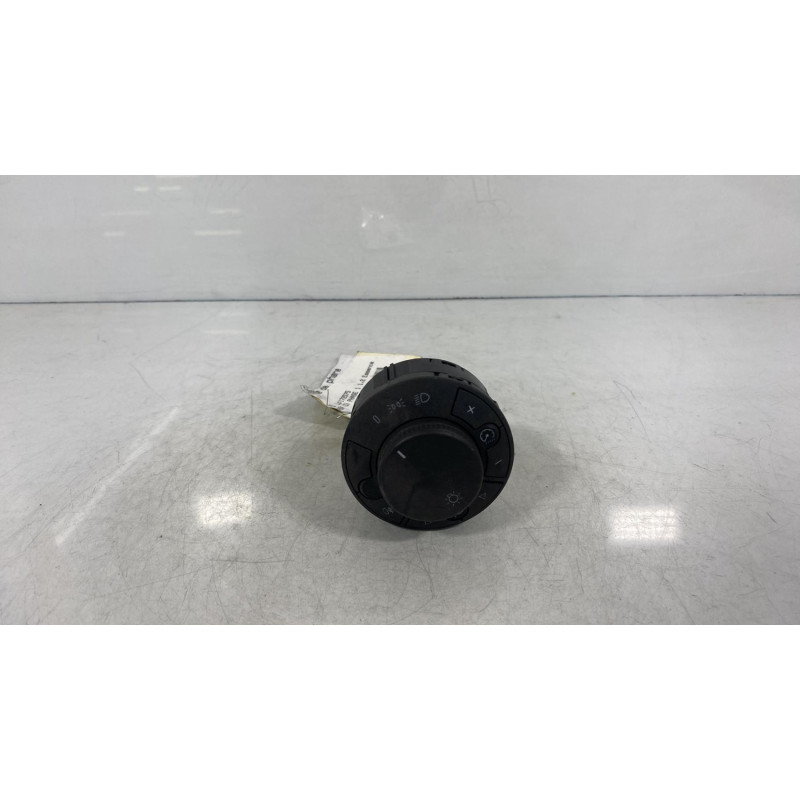 Commande de phare OPEL CORSA D Photo n°1