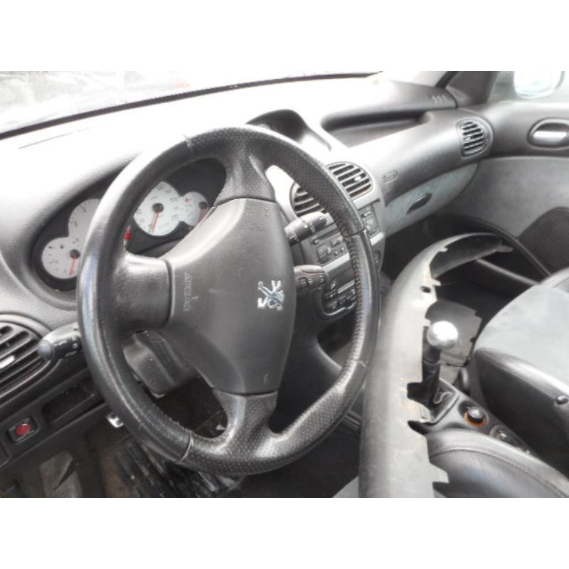 Pompe de direction PEUGEOT 206 Photo n°8