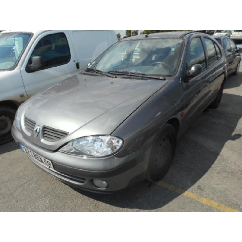 Pompe de direction RENAULT MEGANE 1 Photo n°4