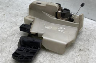 Serrure avant droit VOLKSWAGEN PASSAT 4