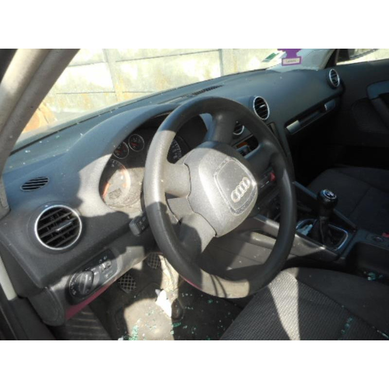 Poignee porte avant droit AUDI A3 2 Photo n°8