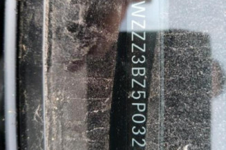 Serrure avant droit VOLKSWAGEN PASSAT 4