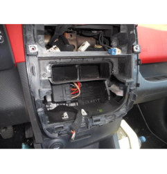 Poignee interieur avant droit RENAULT CLIO 4