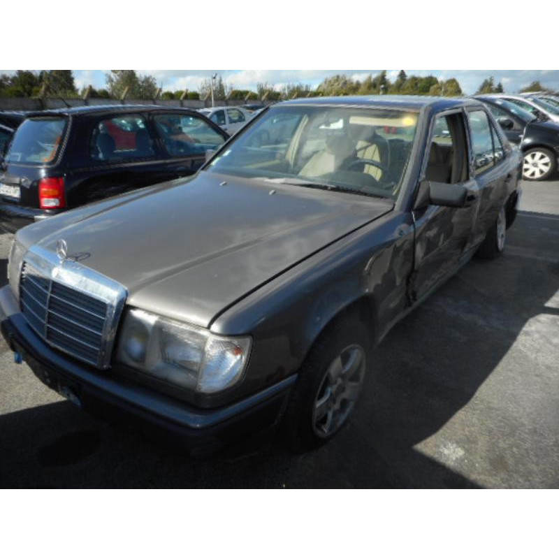 Porte arriere droit MERCEDES 250 W124 Photo n°4