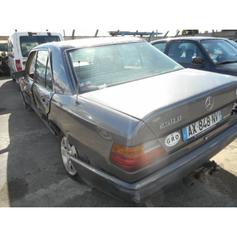 Porte arriere droit MERCEDES 250 W124 Photo n°7