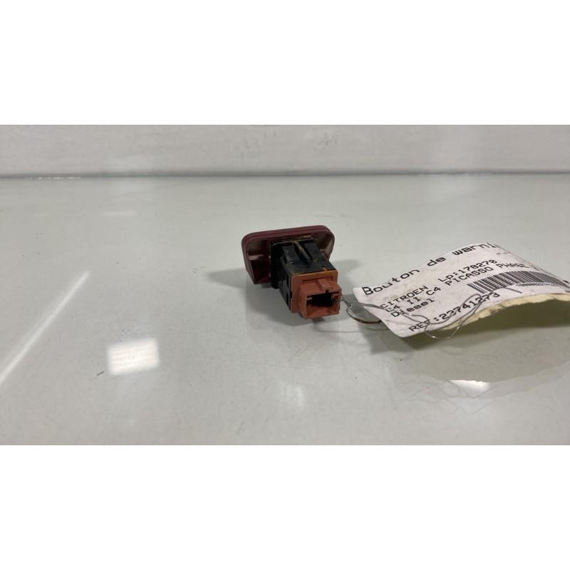 Bouton de warning CITROEN C4 PICASSO 1 Photo n°3