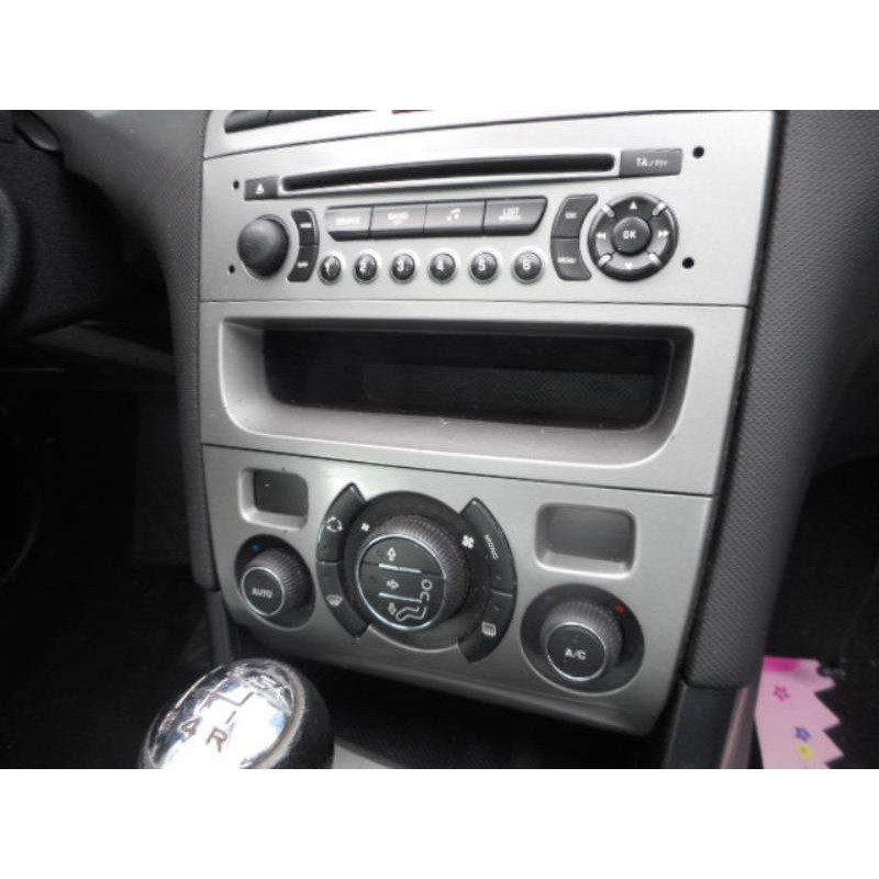 Bouton de warning PEUGEOT 308 1 Photo n°11