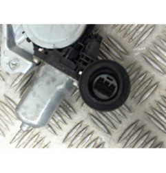 Leve vitre electrique avant droit SUZUKI SWIFT 3