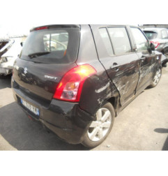 Poignee interieur avant droit SUZUKI SWIFT 3