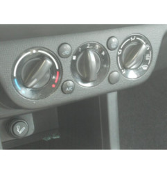 Poignee interieur avant droit SUZUKI SWIFT 3