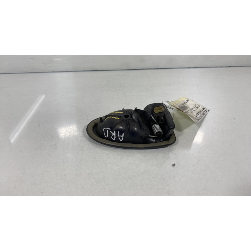 Poignee interieur arriere droit RENAULT CLIO 2 Photo n°2