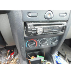 Poignee interieur arriere droit RENAULT CLIO 2