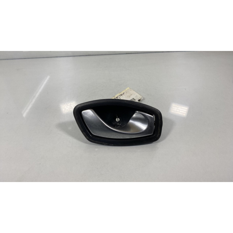 Poignee interieur arriere droit RENAULT CLIO 4 Photo n°1