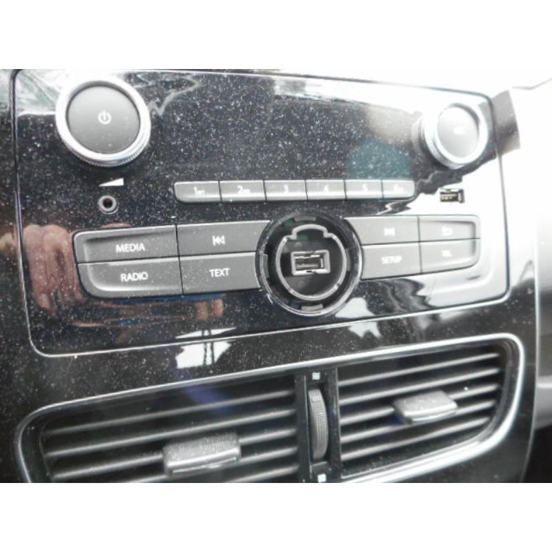 Poignee interieur avant gauche RENAULT CLIO 4 Photo n°12
