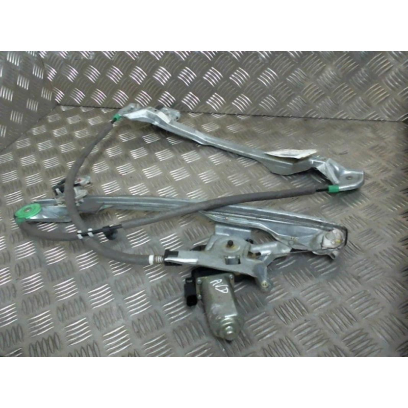 Leve vitre electrique avant droit FORD FOCUS 1 Photo n°1