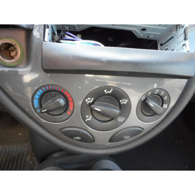 Leve vitre electrique avant droit FORD FOCUS 1 Photo n°8