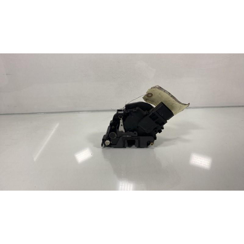 Serrure arriere gauche FORD C-MAX 1 Photo n°1