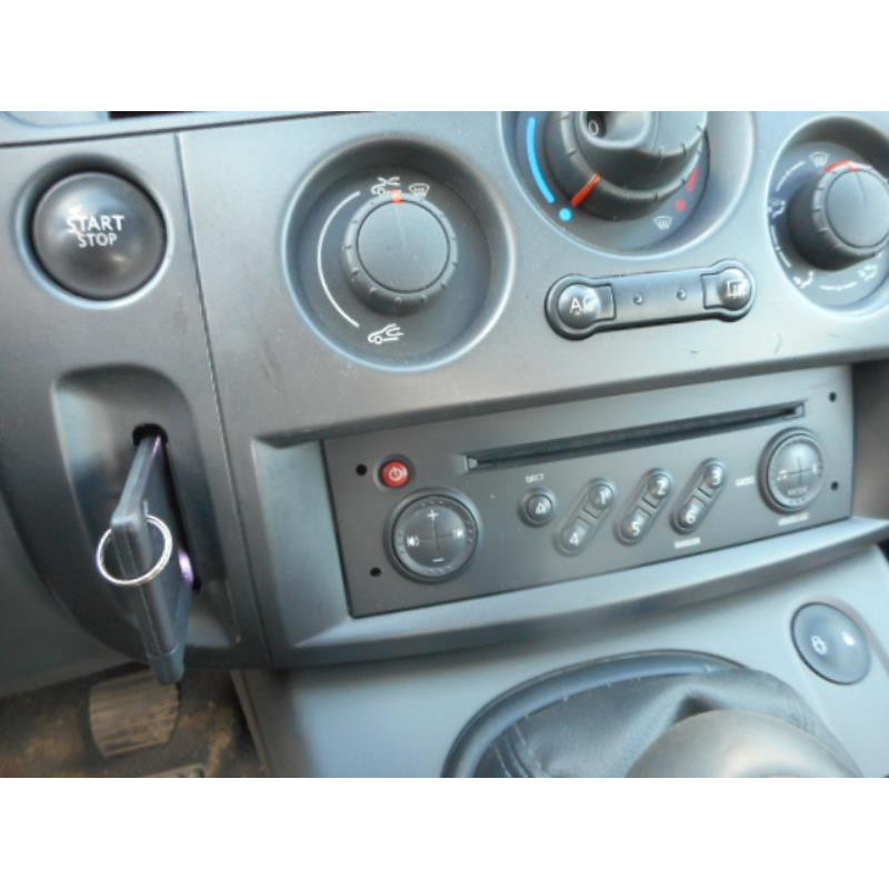 Trappe d'essence RENAULT SCENIC 2 Photo n°9