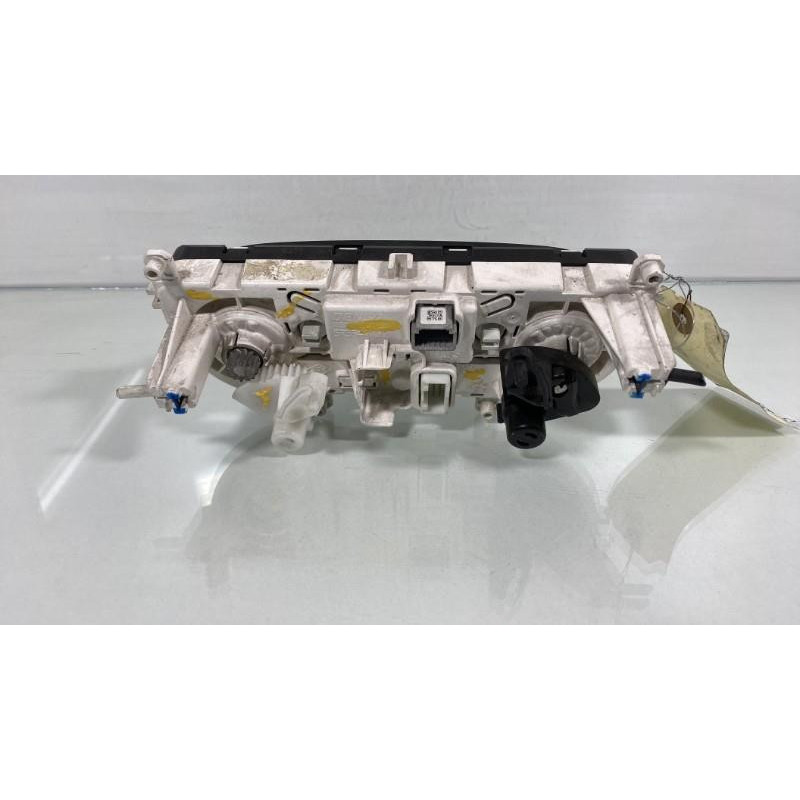 Commande chauffage RENAULT CLIO 4 Photo n°2