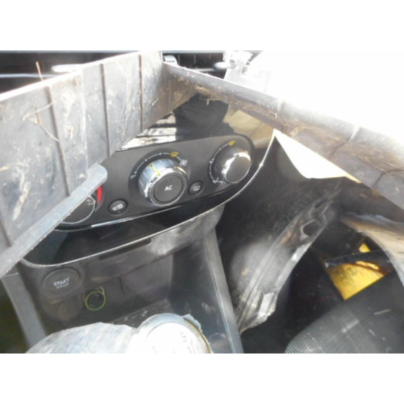 Commande chauffage RENAULT CLIO 4 Photo n°9
