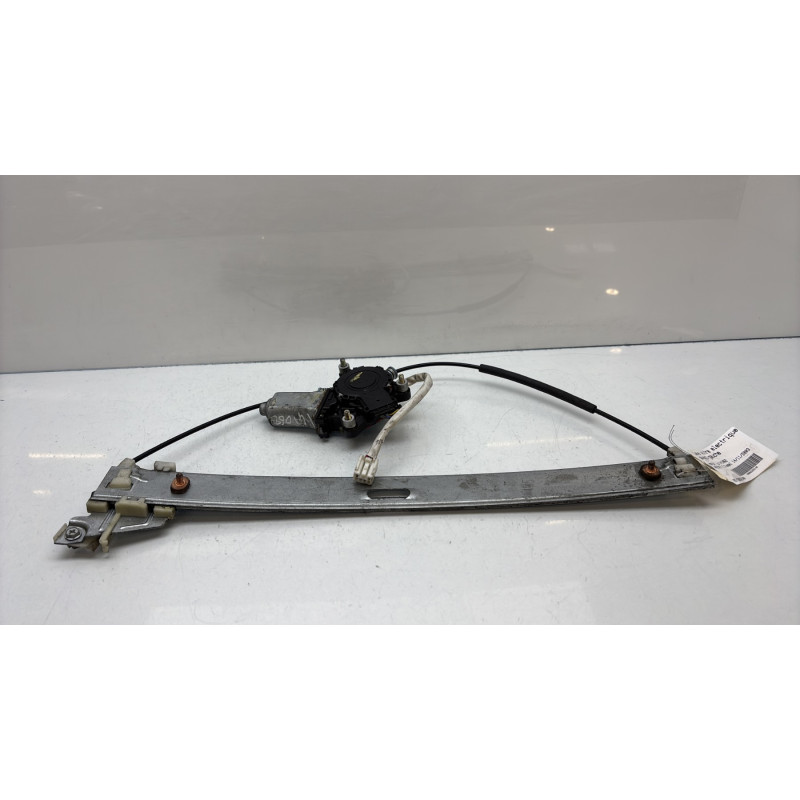 Leve vitre electrique avant gauche MAZDA PREMACY Photo n°1
