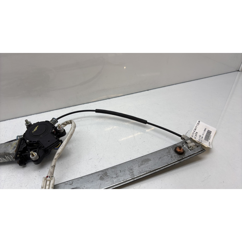Leve vitre electrique avant gauche MAZDA PREMACY Photo n°3