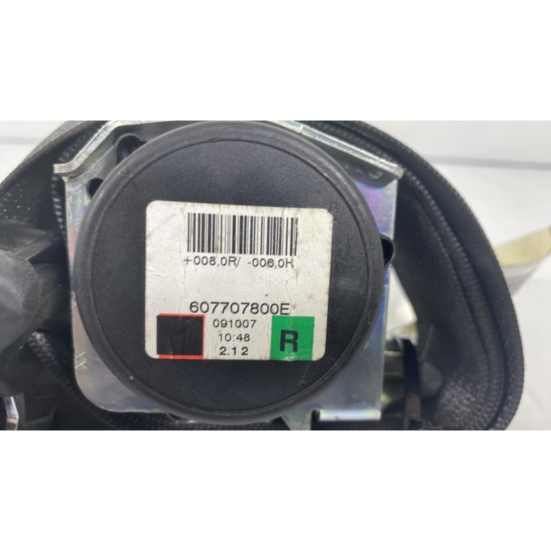 Ceinture avant droit OPEL CORSA D Photo n°1