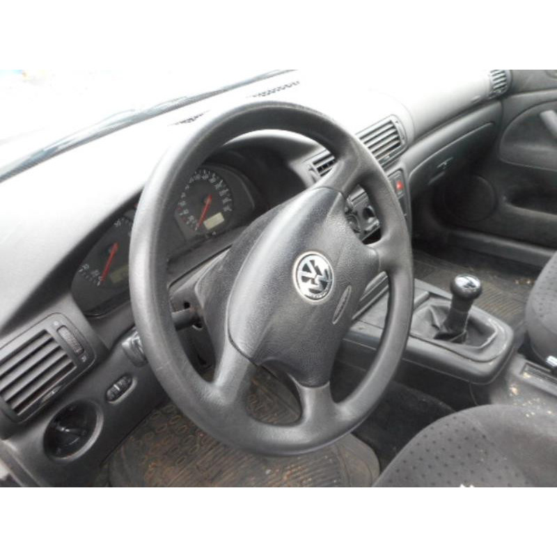 Aile avant gauche VOLKSWAGEN PASSAT 4 Photo n°6