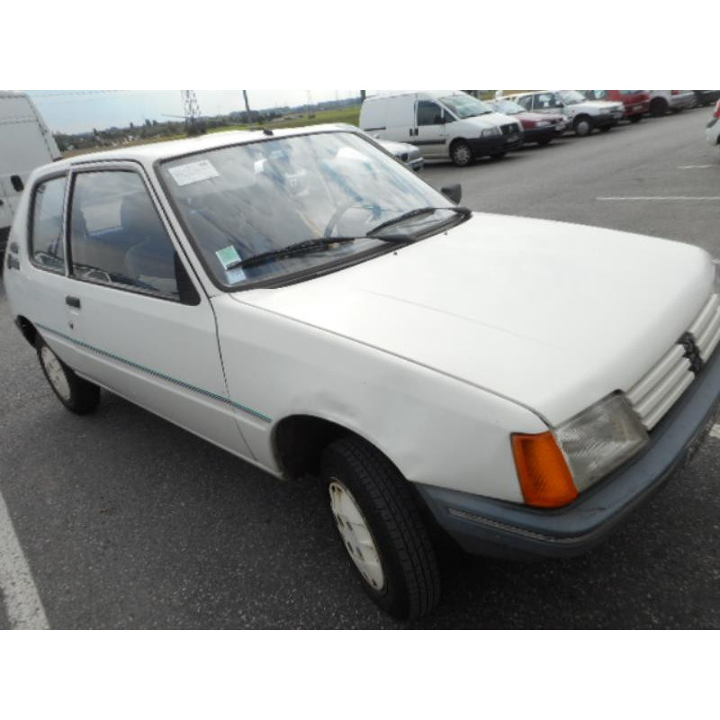 Retroviseur gauche PEUGEOT 205 Photo n°5