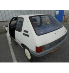 Retroviseur gauche PEUGEOT 205