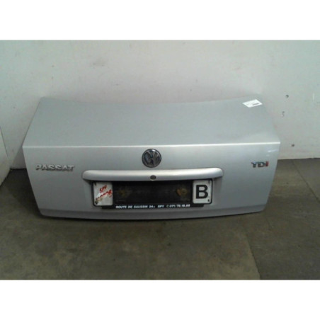 Malle/Hayon arriere VOLKSWAGEN PASSAT 4 Photo n°1