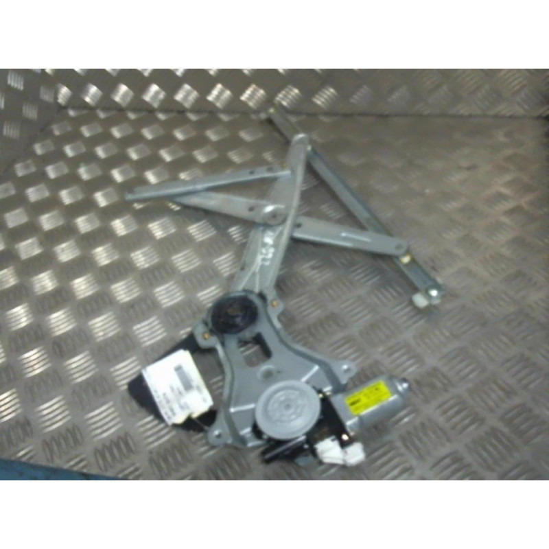 Leve vitre electrique avant gauche CHEVROLET KALOS Photo n°1