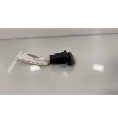 Bouton de warning KIA CARENS 2