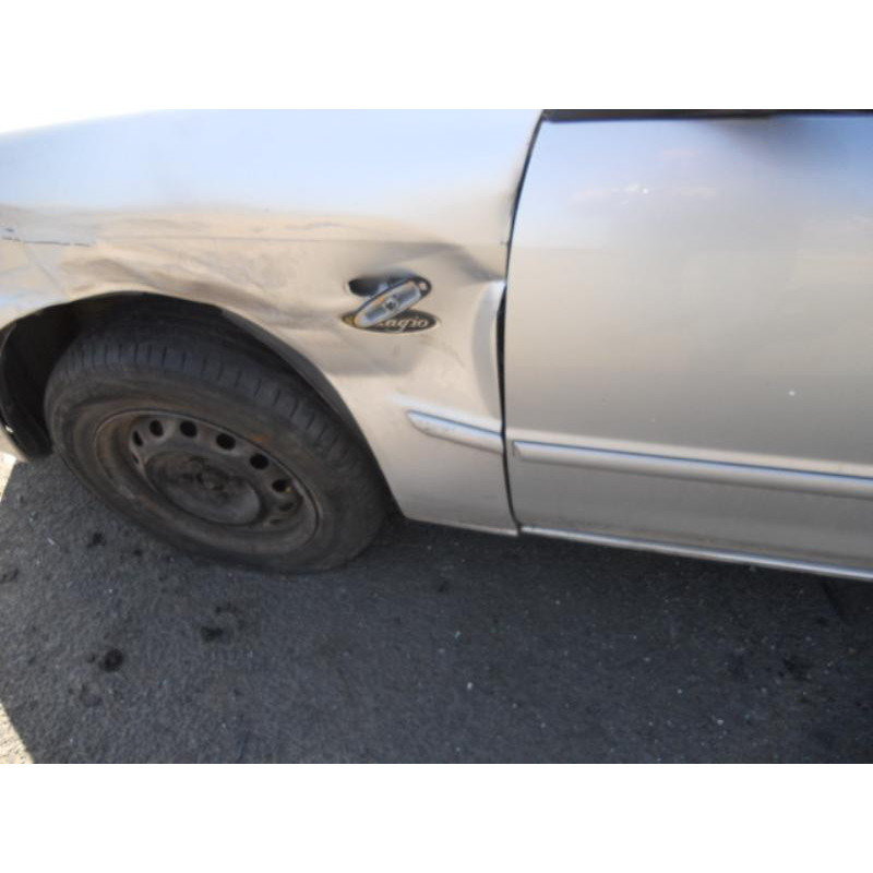 Capot MAZDA 323 6 Photo n°8