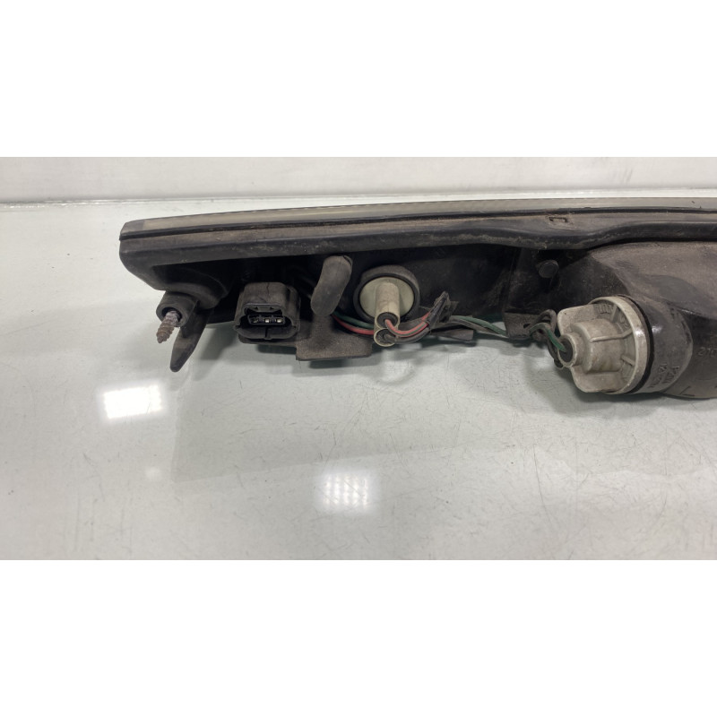 Repetiteur clignotant avant droit  (Feux) MAZDA 323 4 Photo n°3