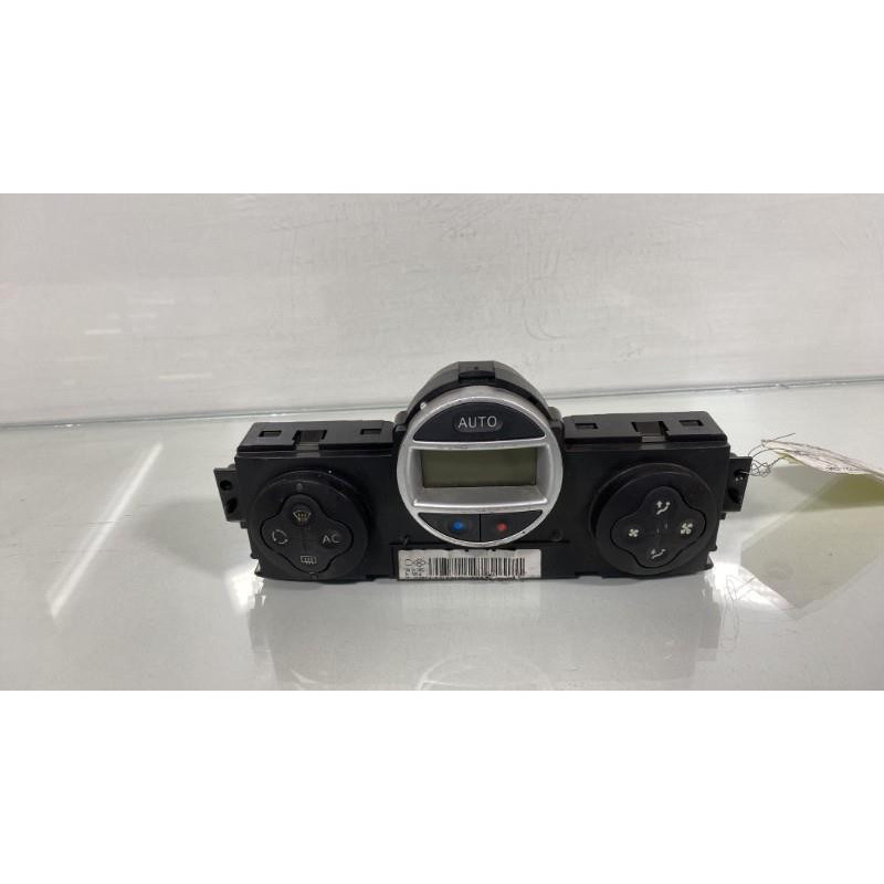Commande chauffage RENAULT SCENIC 2 Photo n°1