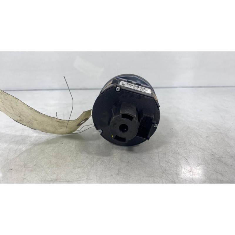 Commande de phare VOLKSWAGEN GOLF 6 Photo n°3