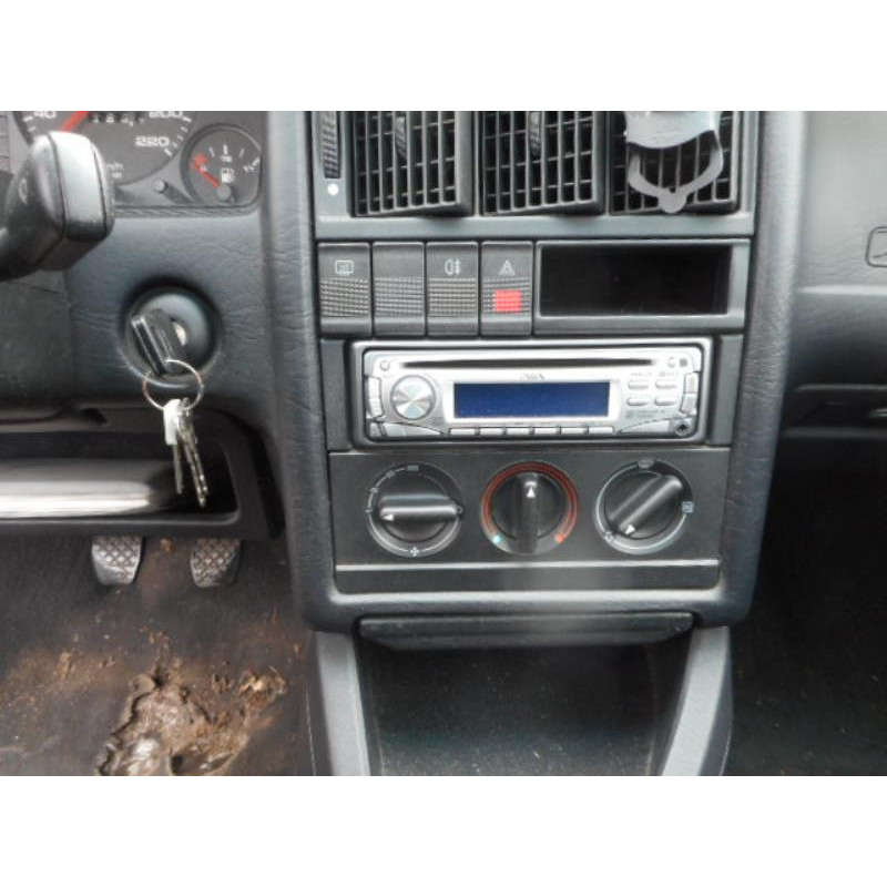 Porte avant droit AUDI 80 3 Photo n°8
